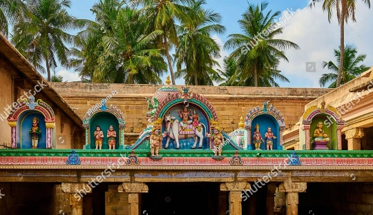 Thiruvanaikaval Jambukeswarar Temple Jambukeswarar Temple in Thiruvanaikaval