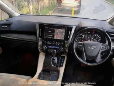 Toyota Vellfire for rental from Chennai Travels